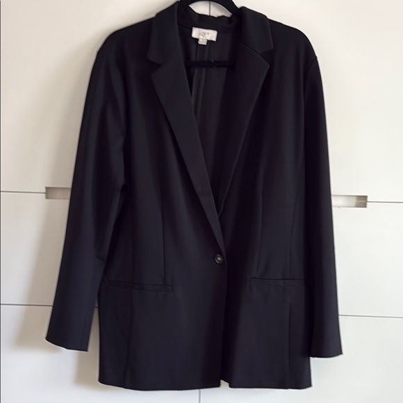 LOFT Jackets & Blazers - LOFT Black Blazer Oversized Fit Professional